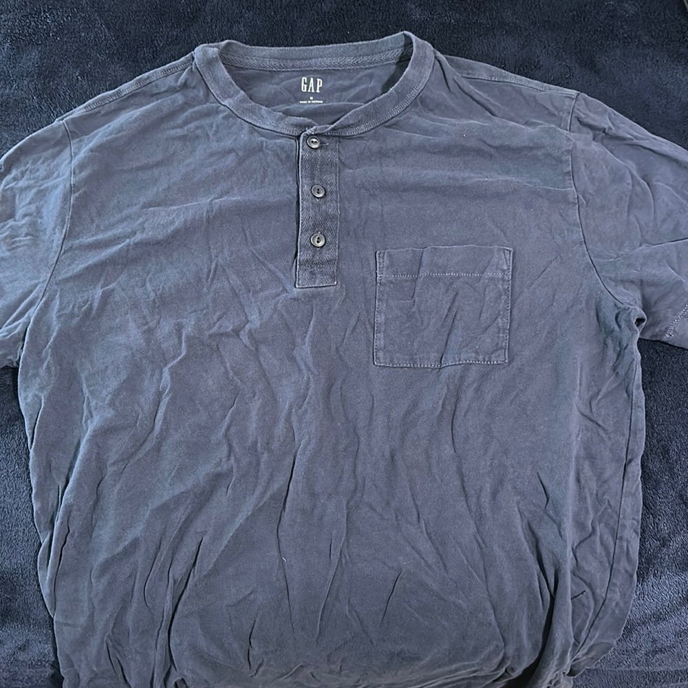 Navy blue Gap buttoned collar